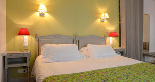 Hotel Biencourt bedroom
