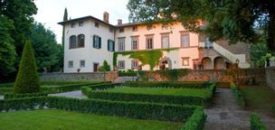 Villa di Piazzano grounds