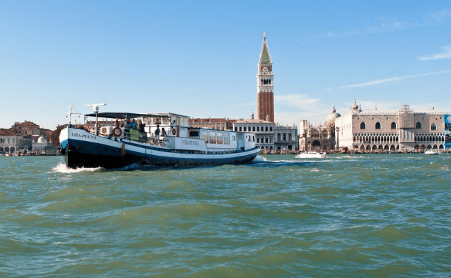 The Bike & Boat: Venice & Mantua Tour is a cycle route through Veneto.